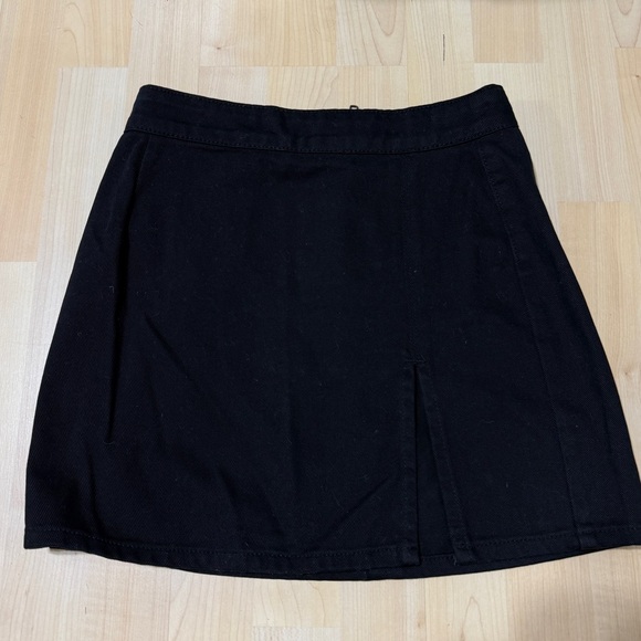 Lioness Lola Mini Skirt - Picture 3 of 4